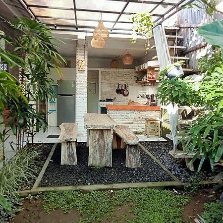 Pondok Ayu Homestay Canggu Exteriör bild