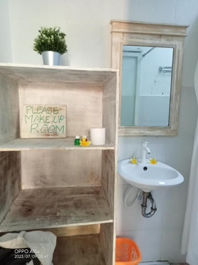 Pondok Ayu Homestay Canggu Exteriör bild